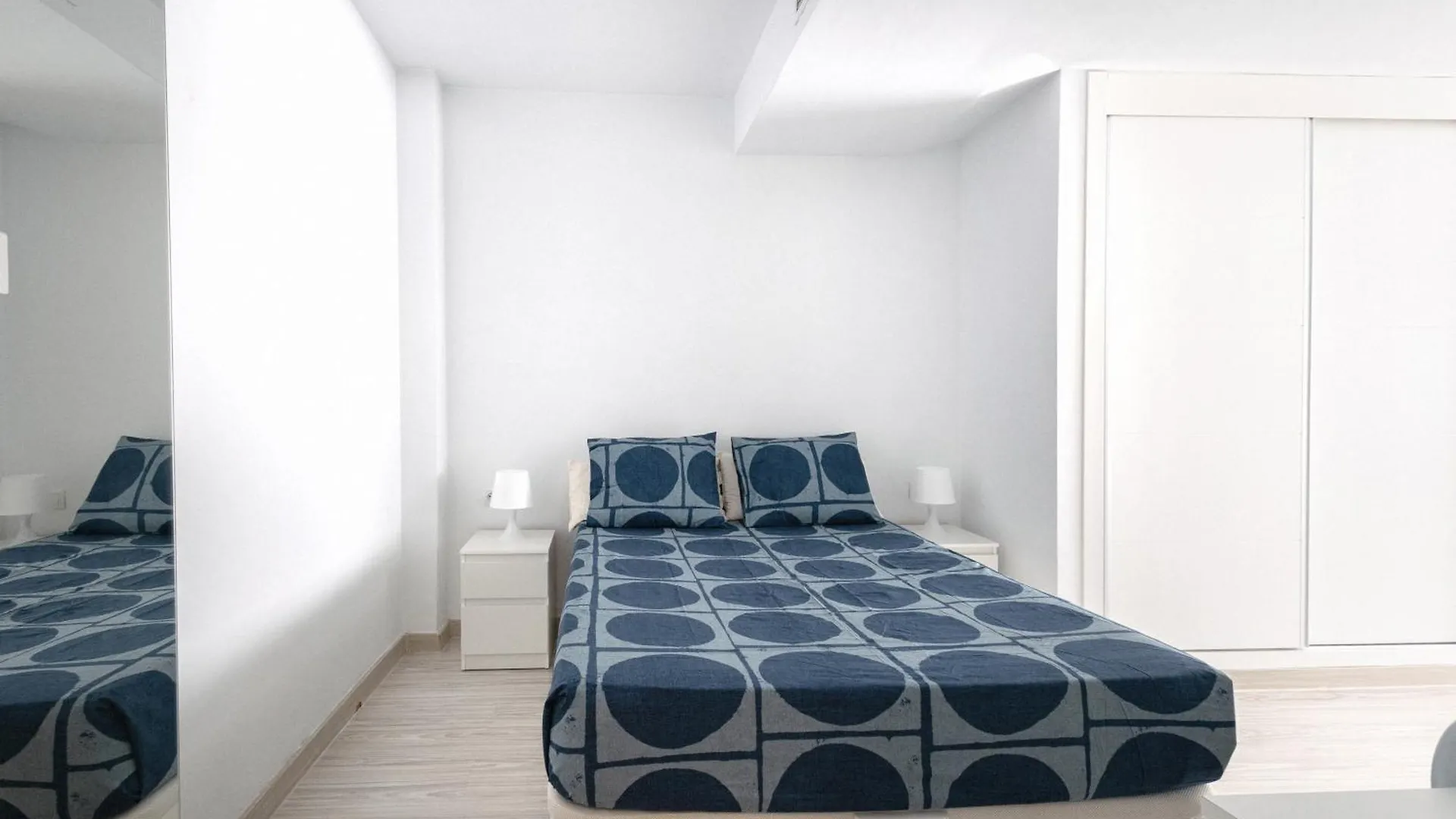 Apartment Princesa Atico Studio Malaga